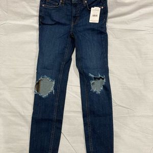 Free people distressed jeans, sz 24, NWT! $78.00!